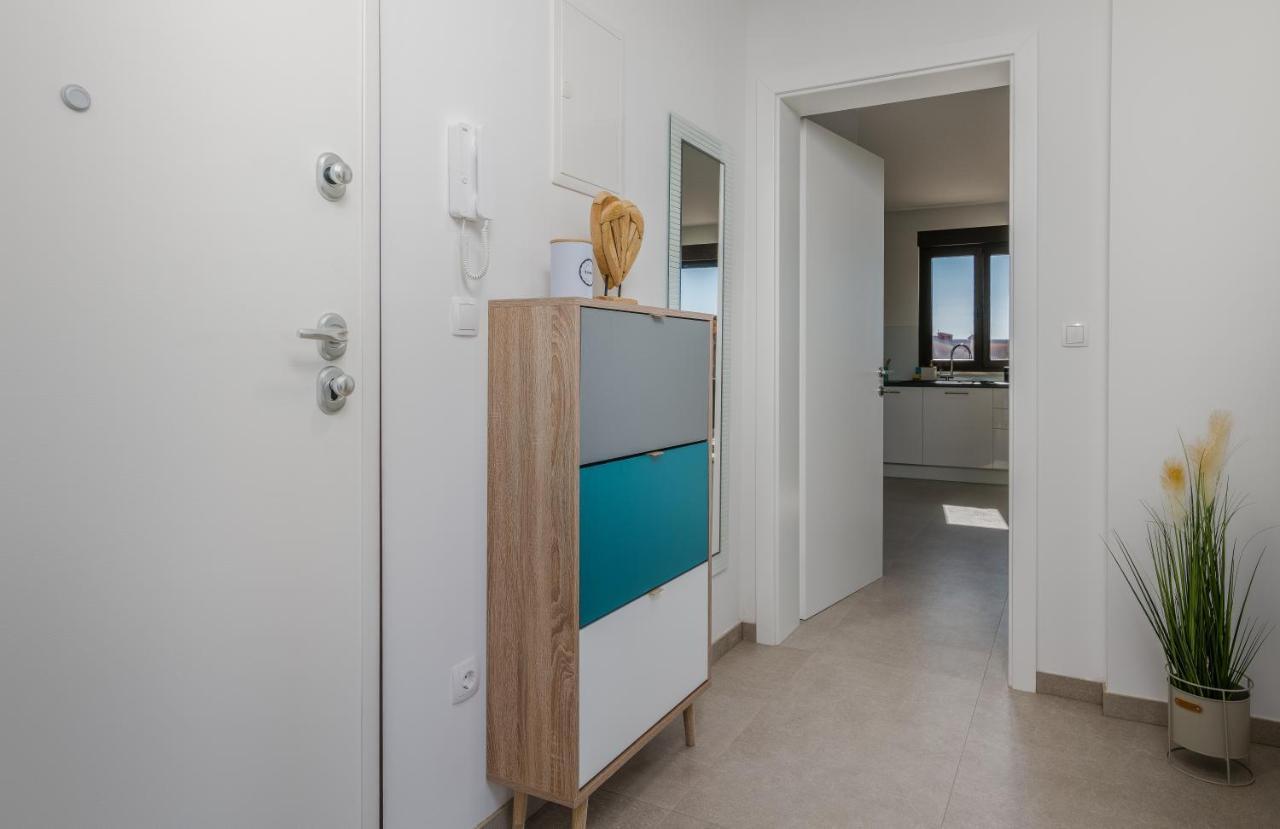 קרק Apartments Sunrise Krk מראה חיצוני תמונה